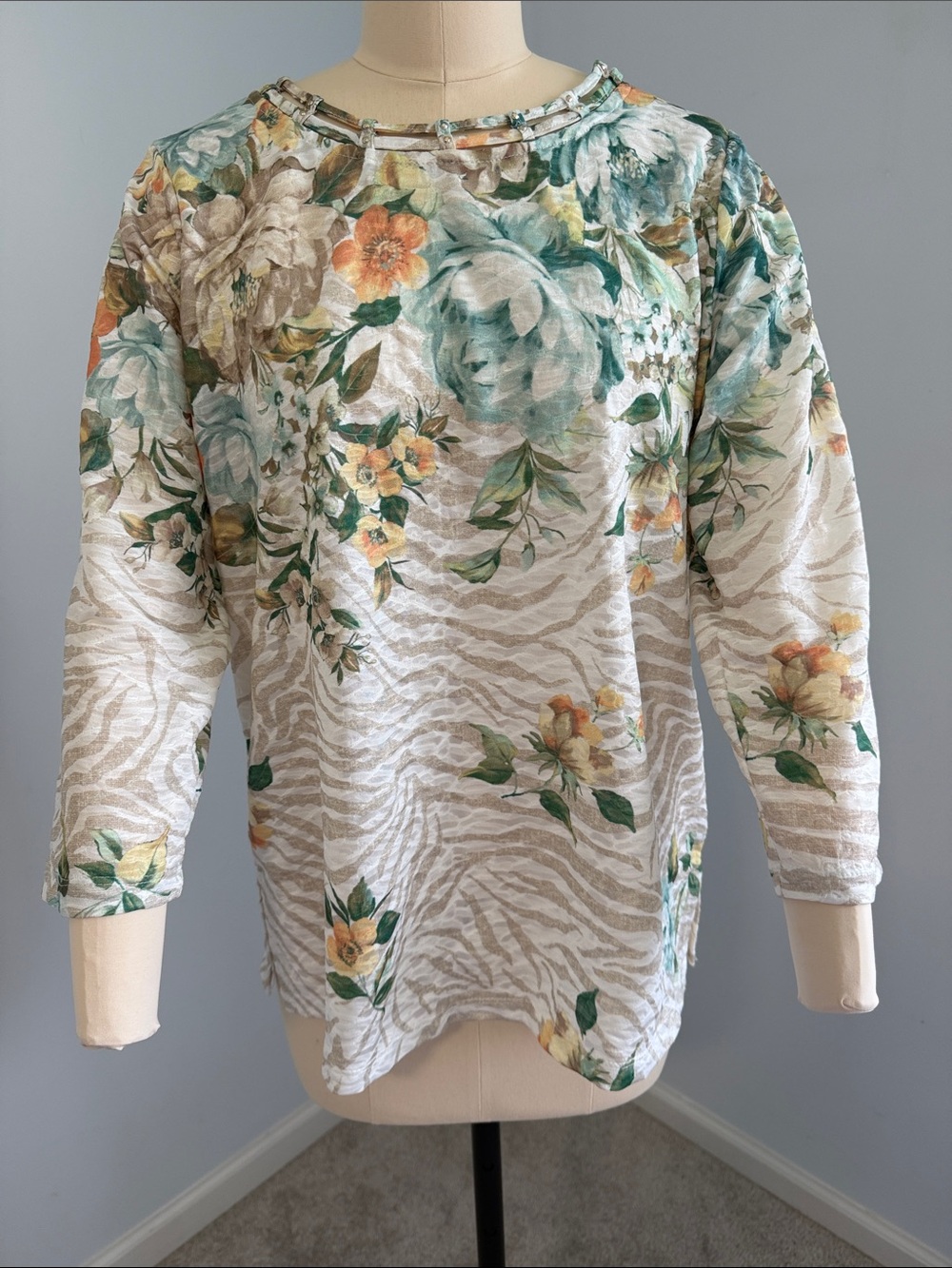 Alfred Dunner Floral & Zebra Print Lightweight Tunic Green, Yellow, Cream SZS